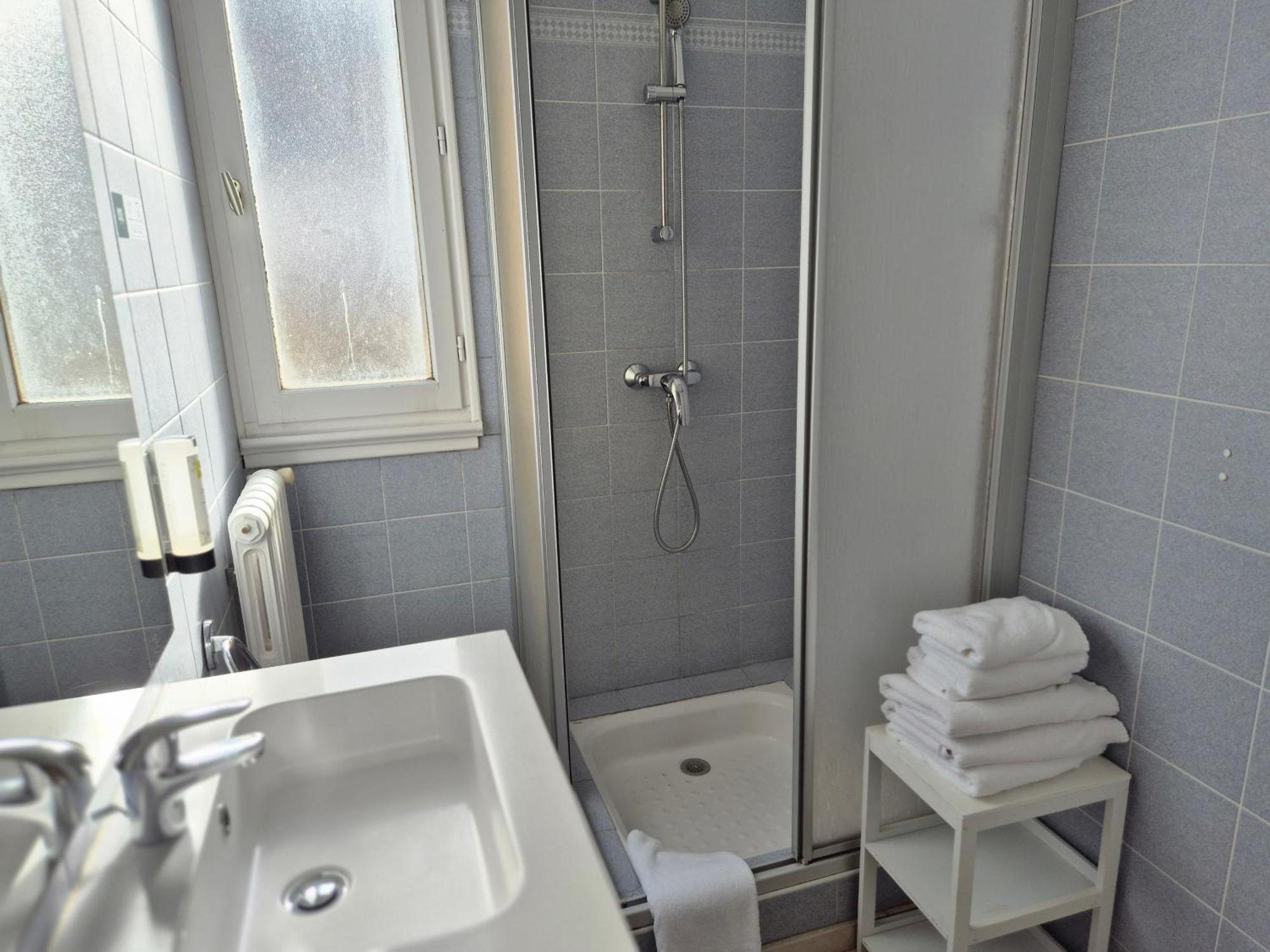 Logis Hotel Restaurant L'Oustal Naves  Zewnętrze zdjęcie